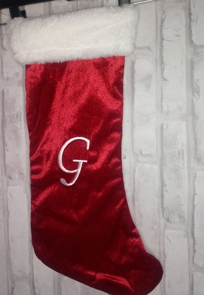 custom embroidered stocking with a G - Picture 4 of 12